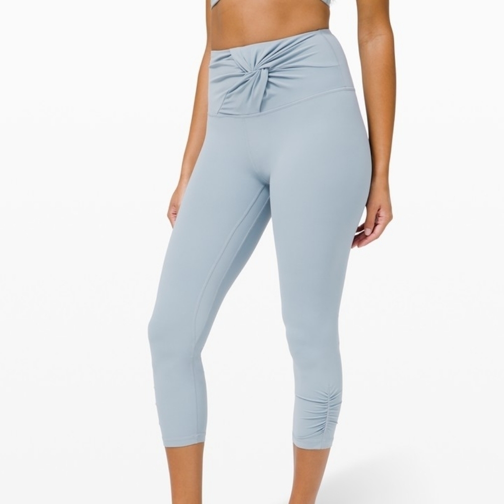 Lululemon Align High Rise Crop 23" Twist Waist size 6 NWT
